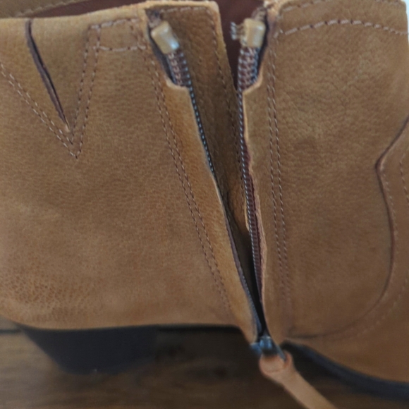 Vionic Raina NBX Upright Ankle Boots 7 - Picture 12 of 16